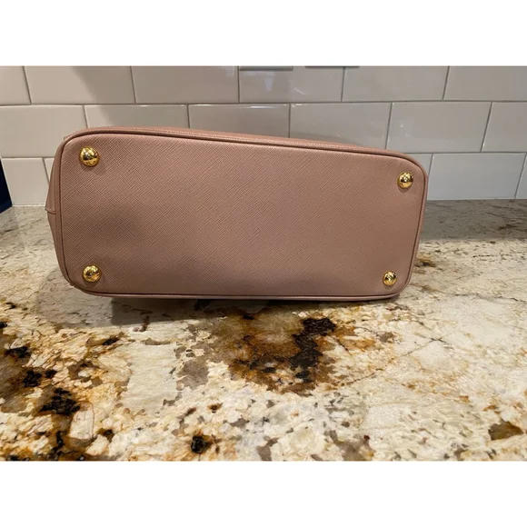 Prada saffiano leather tote - Picture 10 of 12